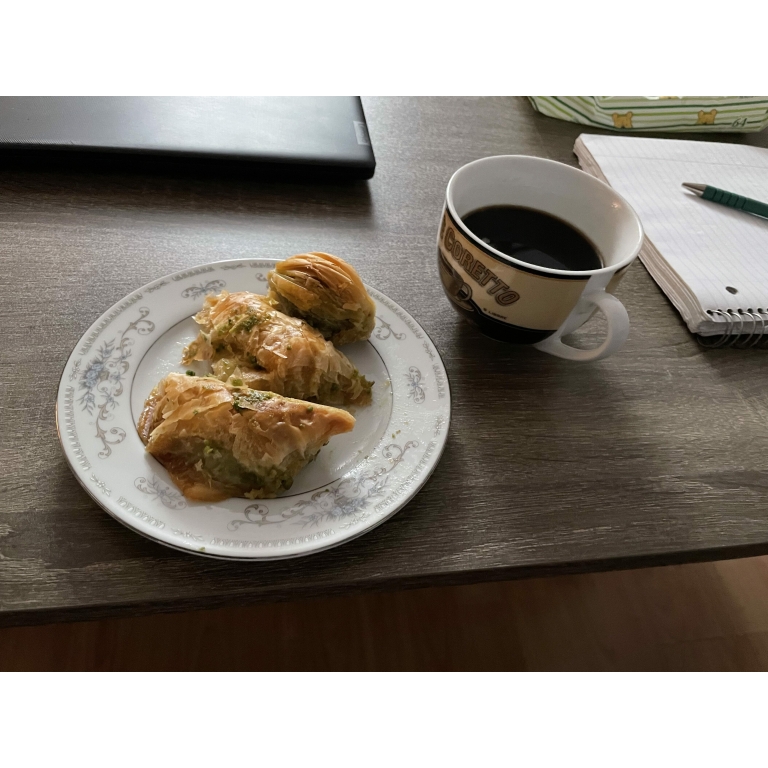 Sobiyet Baklava with Pistachio, Fresh photo review