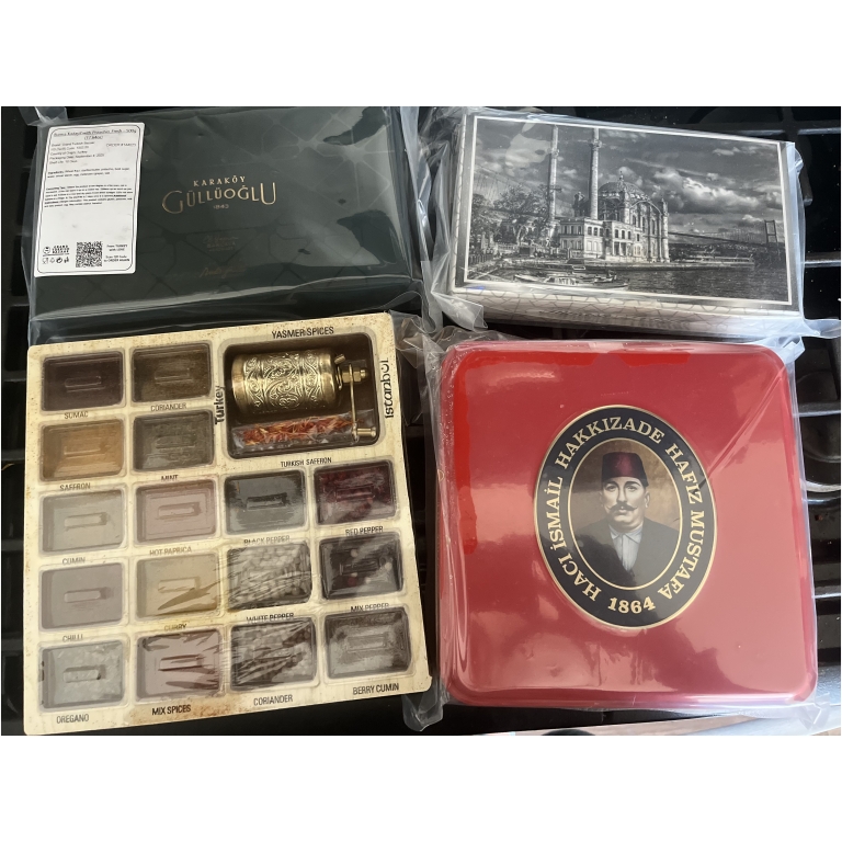 Hafiz Mustafa Assorted Baklava in Metal Box – 1000g (2.20lbs) photo review