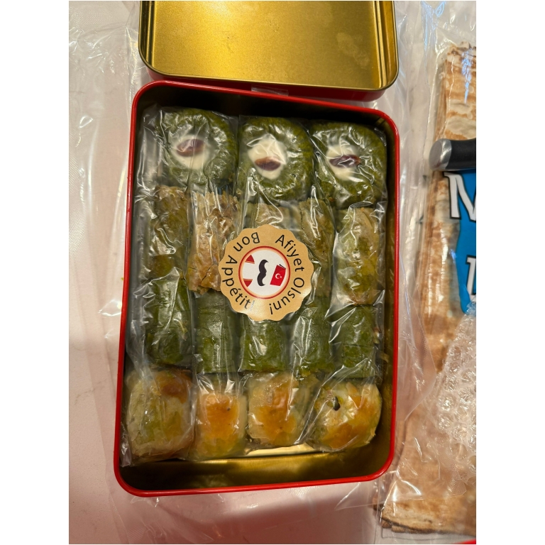 点击查看全屏 什锦开心果巴克拉瓦盒-3,哈菲兹·穆斯塔法照片评测