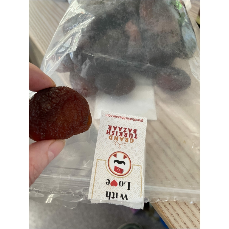 انقر لعرض ملء الشاشة مراجعة صور المشمش المجفف بالشمس