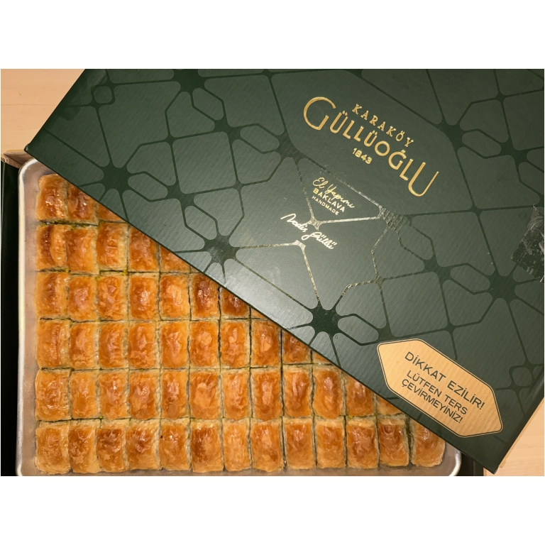 Click to view full screen Baklava with Pistachio (1 Tray) - 2.5 kg (5.51 lbs) photo review