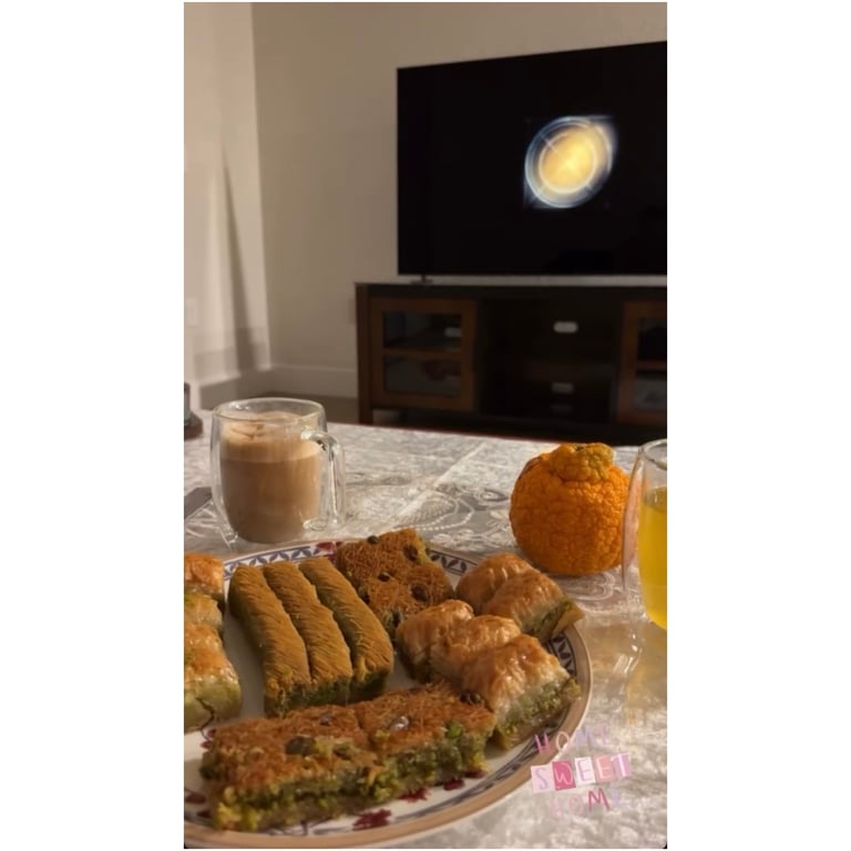 Click to view full screen Wrapped Baklava with Pistachio, Nadir Dolama photo review