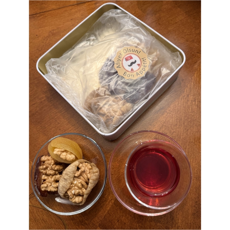 Click to view full screen Assorted Dried Fruits with Nuts, 500g-18oz photo review