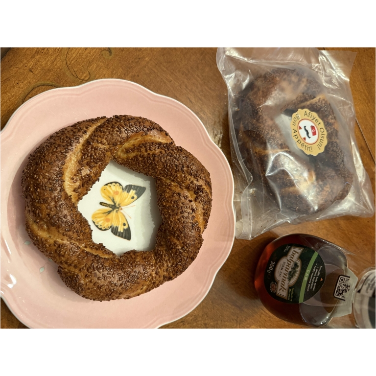 Click to view full screen Simit , Turkish Bagel photo review