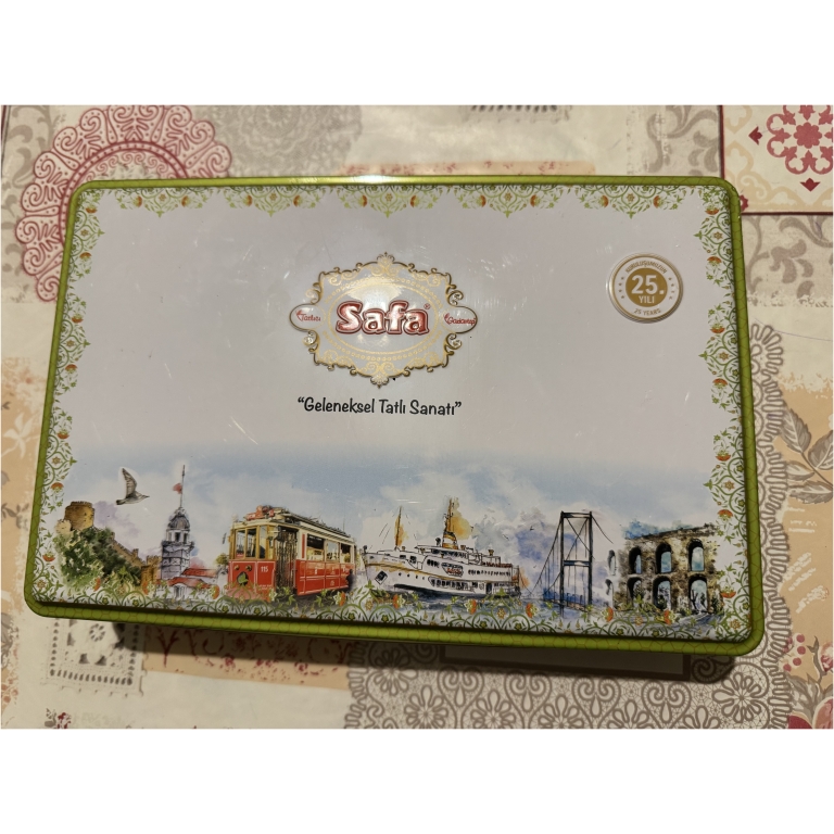 Click to view full screen Assorted Baklava in Special Box, Safa, 1.25kg - 2.76lbs photo review