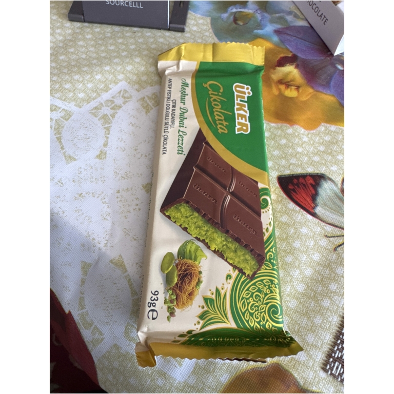 Click to view full screen Ulker Dubai Chocolate with Pistachio Cream & Kataifi Filling photo review